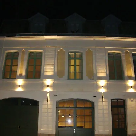 La Cour Des Carmes * Arras